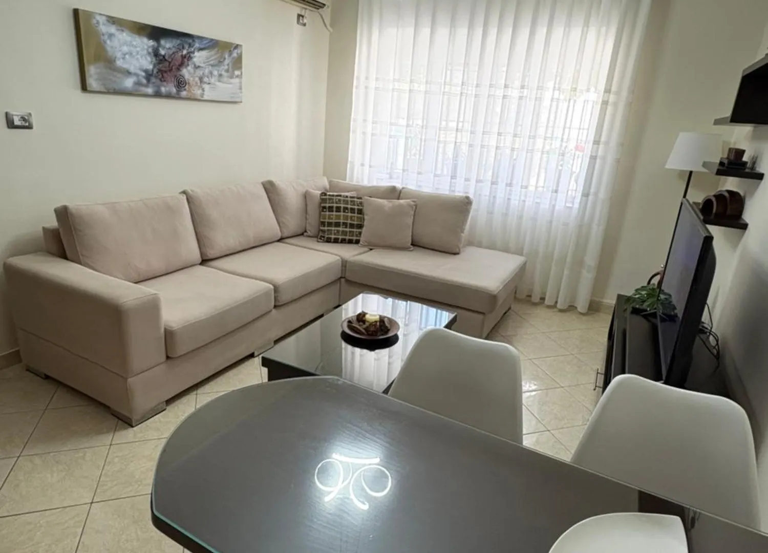 Sofia'S Modern Apartment Gjirokaster Albania